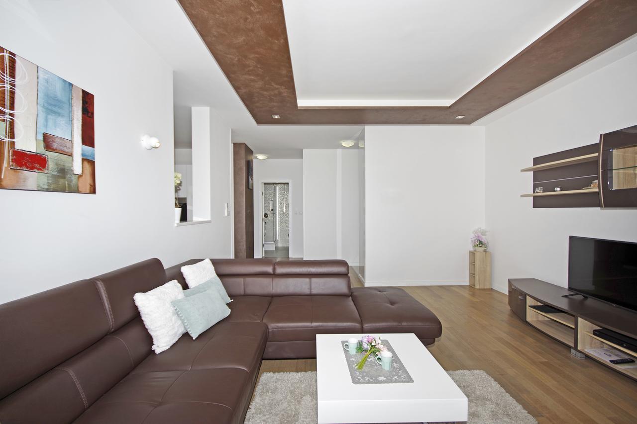 Villa Lucas Podstrana Luaran gambar